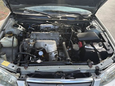 Used 2000 Toyota Camry CE FWD image 41