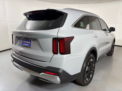 New 2026 Kia Sorento S w/ S Panoramic Sunroof Package image 12