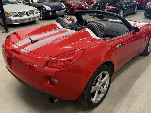 Used 2008 Pontiac Solstice Convertible w/ Premium Package RWD image 7