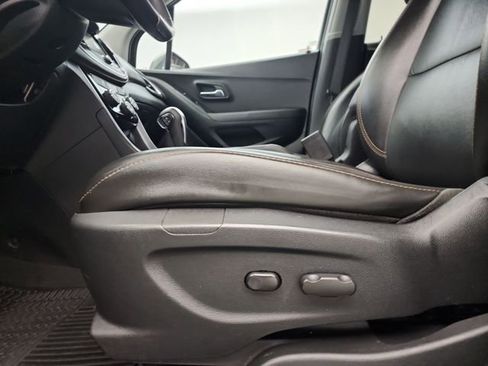 Used 2017 Chevrolet Trax Premier image 18