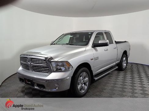 Used 2016 RAM 1500 Big Horn image 3