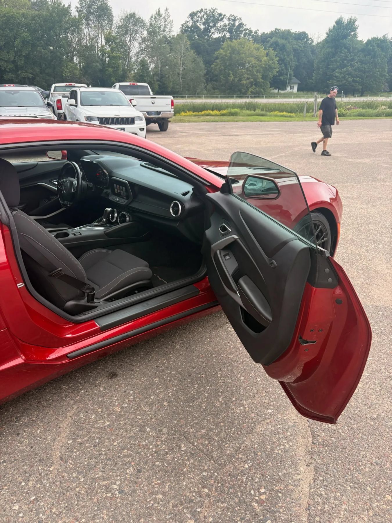 Used 2018 Chevrolet Camaro SS RWD image 28