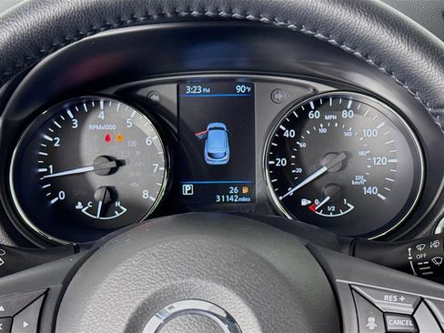 Used 2022 Nissan Rogue Sport SV w/ Technology Package image 14