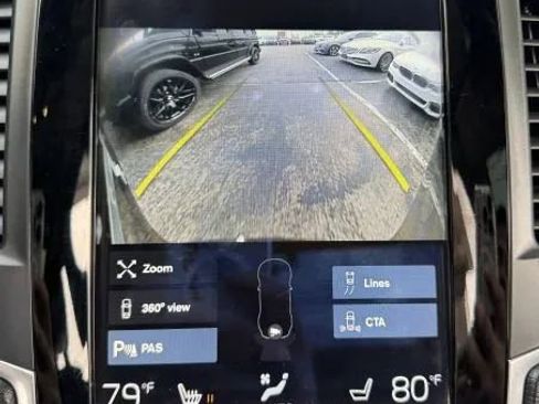 Used 2017 Volvo XC90 T6 Momentum w/ Vision Package image 35