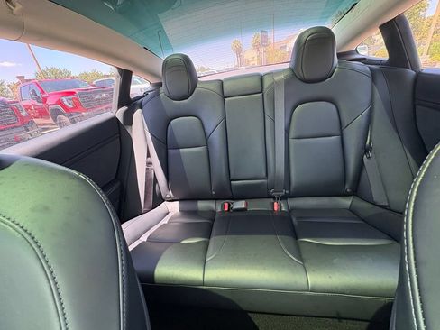 Used 2022 Tesla Model 3 RWD image 12