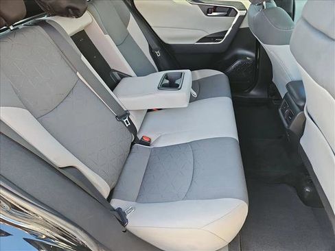 Used 2023 Toyota RAV4 XLE w/ Convenience Package FWD image 20