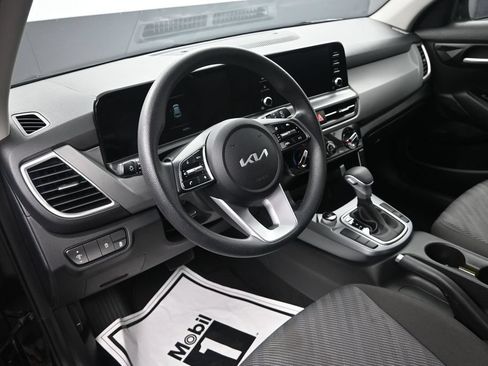 Certified 2026 Kia Seltos LX FWD image 12