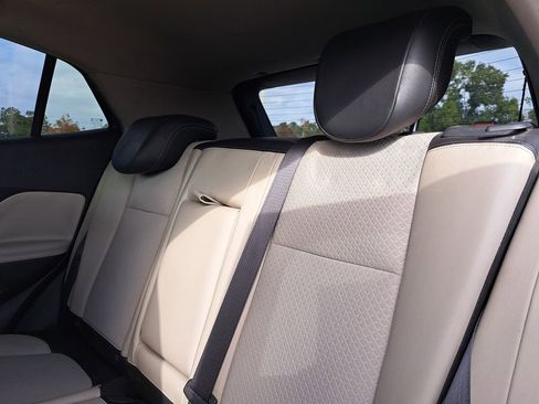 Used 2019 Buick Encore Preferred image 8