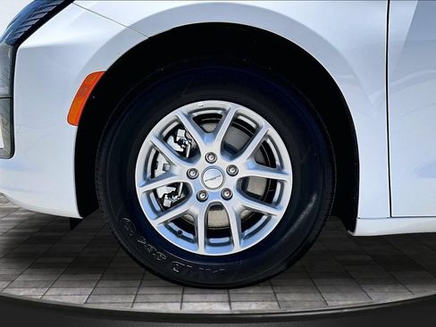 New 2027 Chrysler Pacifica Select FWD image 33