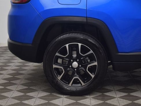 Used 2022 Jeep Compass Latitude AWD/4WD image 30