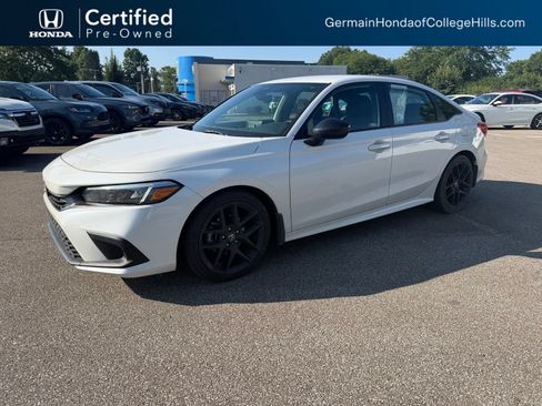 Used 2024 Honda Civic Sport image 1