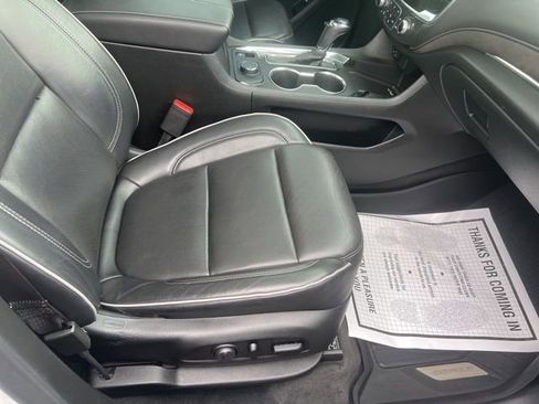 Used 2020 Chevrolet Traverse High Country w/ LPO, Floor Liner Package FWD image 7