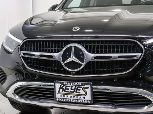 Certified 2024 Mercedes-Benz GLC 300 image 8