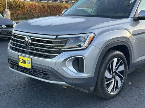 Certified 2024 Volkswagen Atlas SE image 9