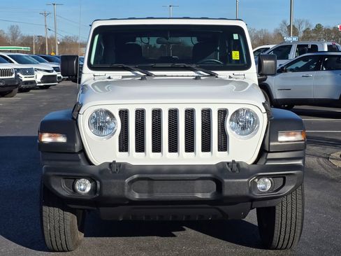 Used 2020 Jeep Wrangler Sport image 3