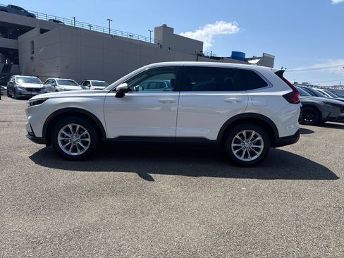 Used 2024 Honda CR-V EX image 2