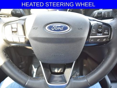 Used 2022 Ford Escape SE w/ SE Sport Appearance Package AWD/4WD image 4