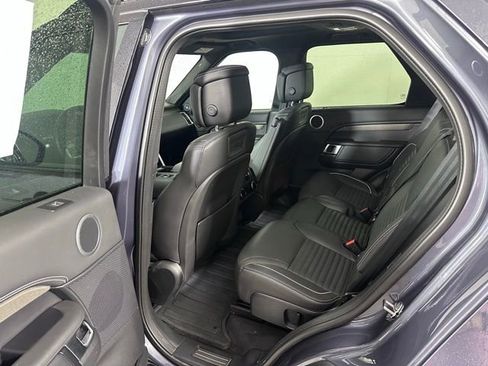 Used 2024 Land Rover Discovery Metropolitan Edition AWD/4WD image 15