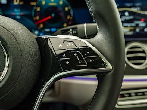 Used 2022 Mercedes-Benz E 450 4MATIC Sedan image 19