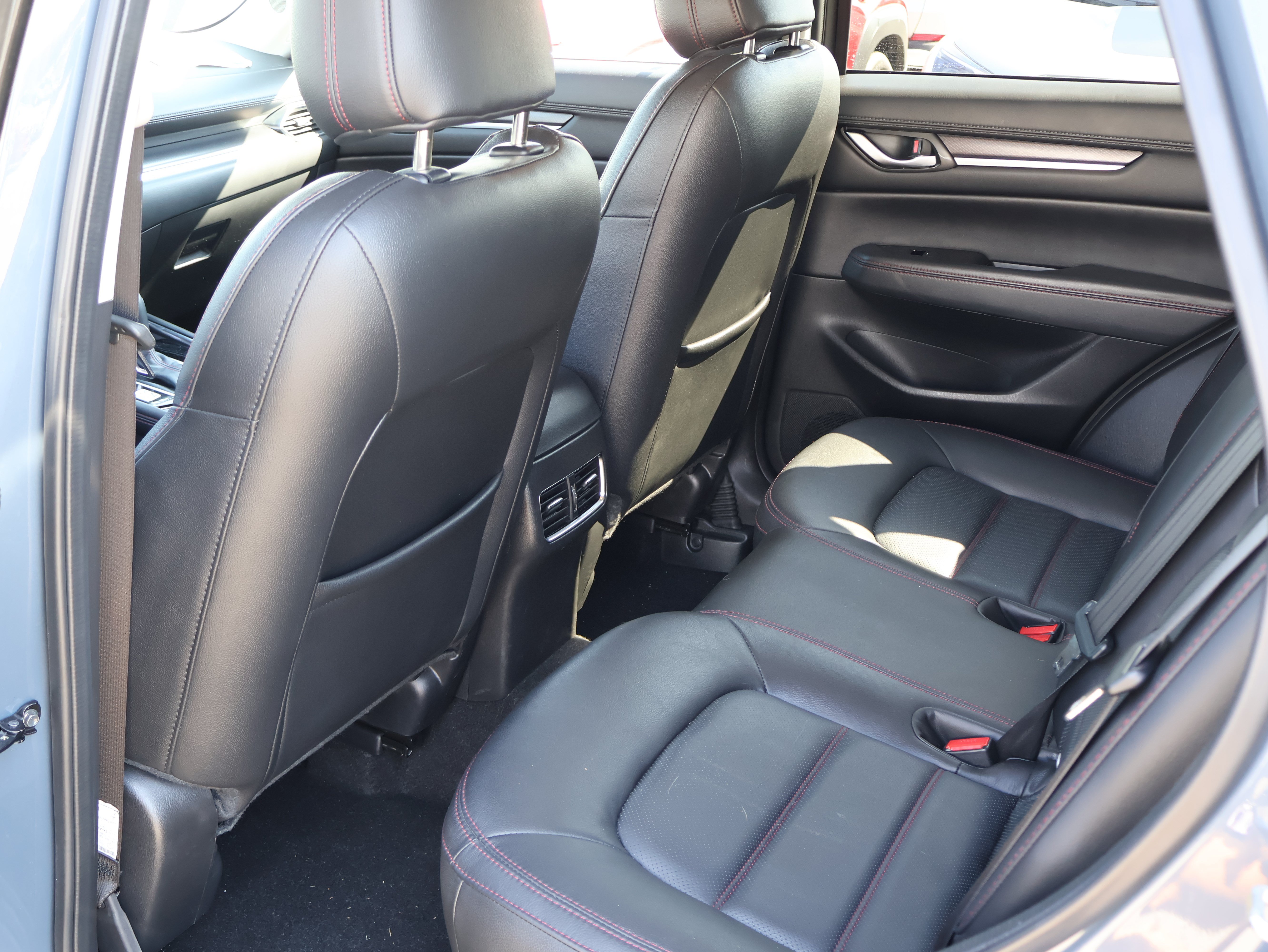 Used 2025 MAZDA CX-5 Carbon Edition AWD/4WD image 11