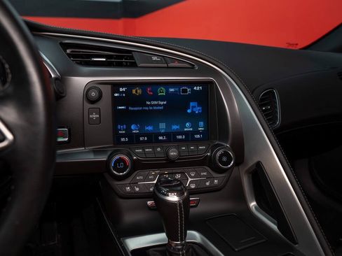 Used 2019 Chevrolet Corvette Z06 RWD image 52