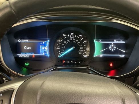 Used 2017 Ford Fusion Titanium AWD/4WD image 6