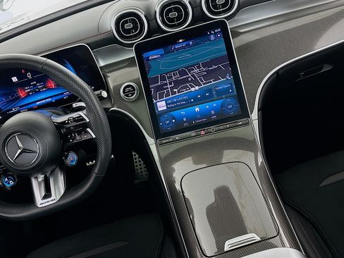 Used 2024 Mercedes-Benz GLC 43 AMG 4MATIC image 19