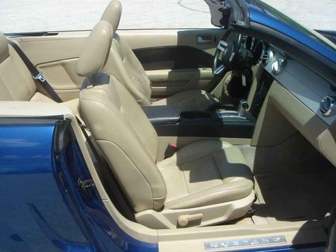 Used 2007 Ford Mustang V6 Deluxe image 7