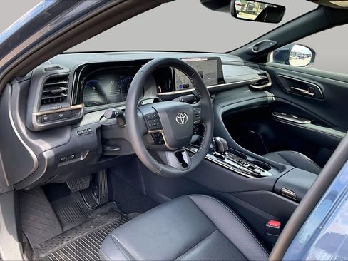Used 2026 Toyota Crown w/ Advanced Technology Package AWD/4WD image 17