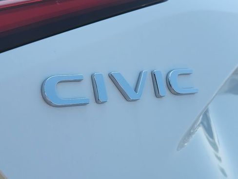 Used 2024 Honda Civic EX-L image 31