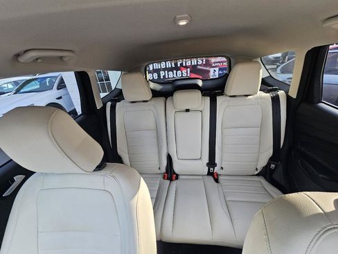 Used 2018 Ford Escape SEL w/ SEL Sport Appearance Package FWD image 20