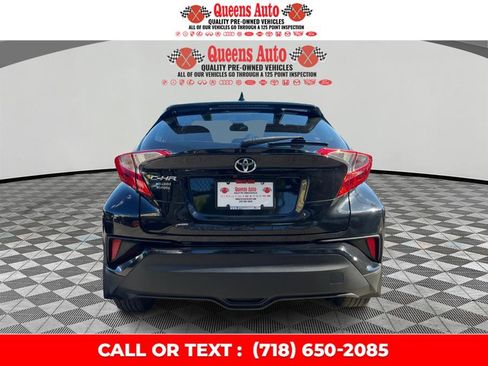 Used 2021 Toyota C-HR LE FWD image 5