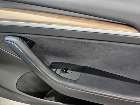Used 2021 Tesla Model 3 Standard Range Plus RWD image 6