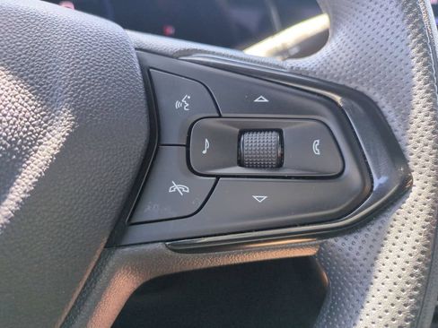 Used 2025 Chevrolet TrailBlazer LT AWD/4WD image 21