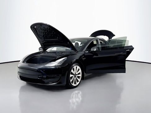 Used 2018 Tesla Model 3 Long Range RWD image 26