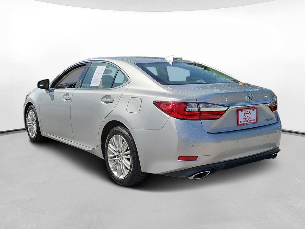 Used 2017 Lexus ES 350 w/ Premium Package FWD image 6