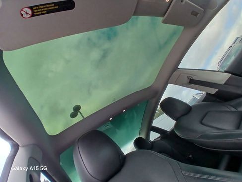 Used 2023 Tesla Model 3 Standard Range image 17