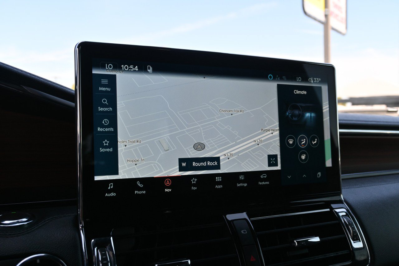 Used 2023 Lincoln Navigator Reserve AWD/4WD image 12