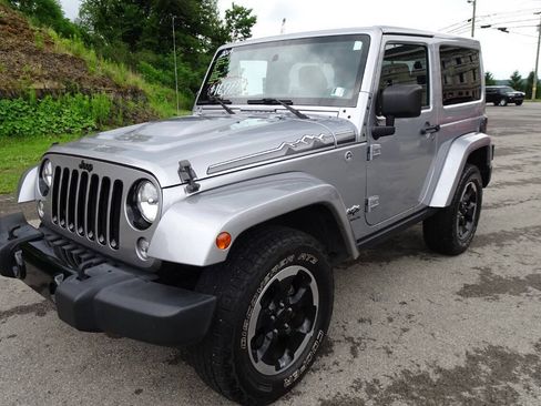 Used 2014 Jeep Wrangler Sahara AWD/4WD image 2