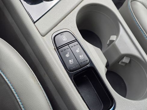Certified 2019 Kia Niro Touring FWD image 22