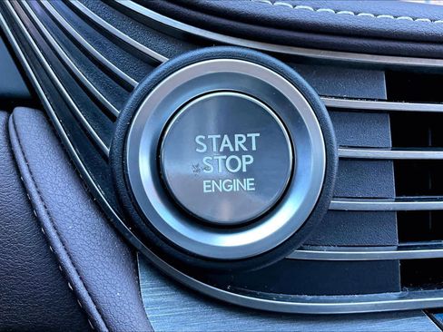 Used 2020 Lexus LS 500 w/ Accessory Package (Z2) RWD image 33