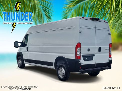 Used 2023 RAM ProMaster 2500 FWD image 3