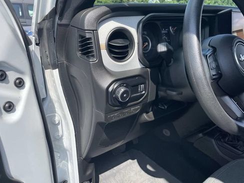Used 2024 Jeep Wrangler Sport AWD/4WD image 23