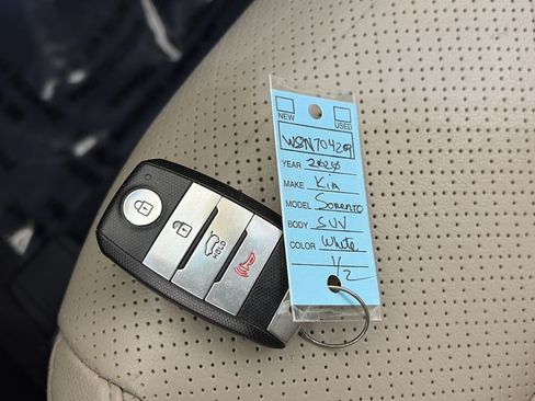 Used 2020 Kia Sorento EX AWD/4WD image 33
