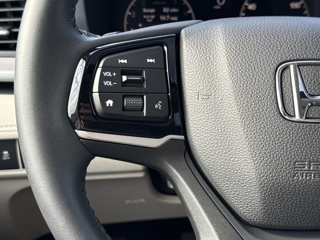 Used 2026 Honda Odyssey EX-L image 10