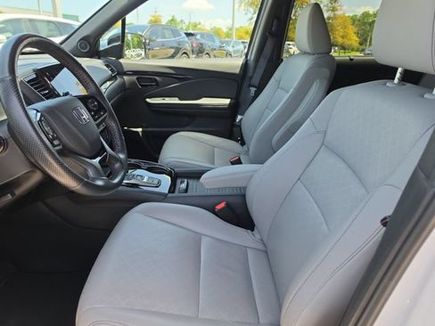 Used 2023 Honda Passport Elite image 17