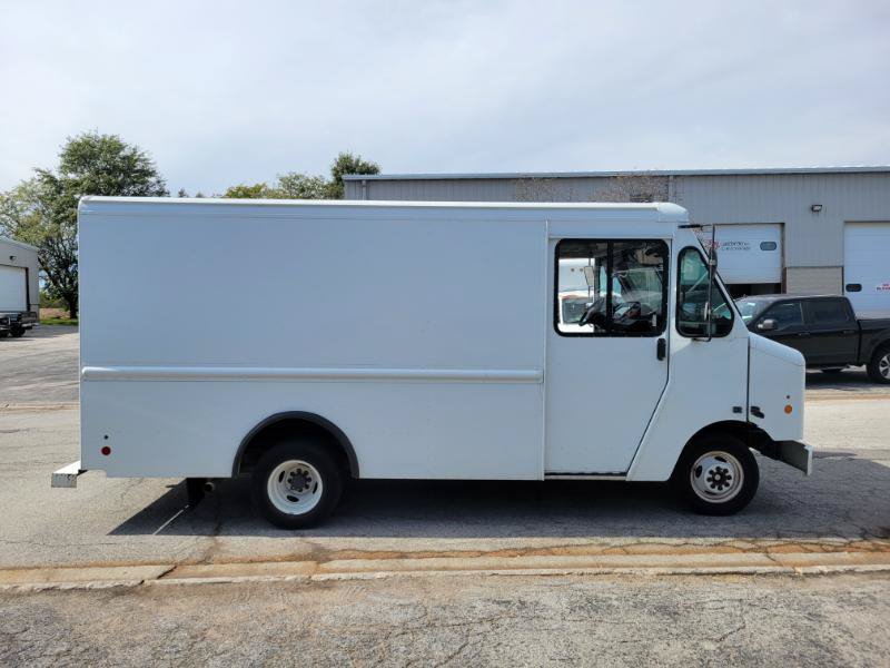 Used 2016 Ford E-350 and Econoline 350 Super Duty w/ A/C Prep Package RWD image 21