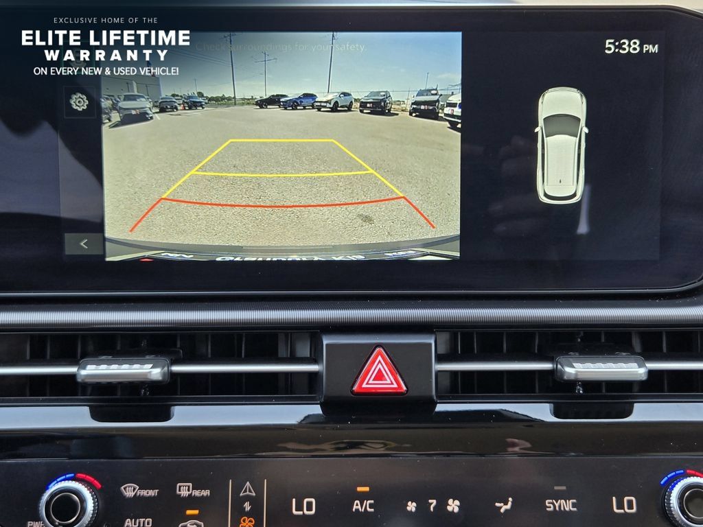 Used 2026 Kia Sportage EX FWD image 16