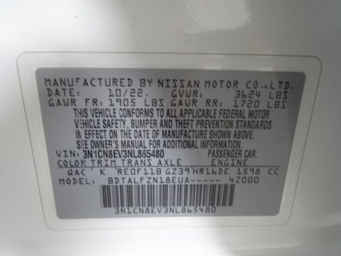 Used 2022 Nissan Versa SV w/ Trunk Package image 17