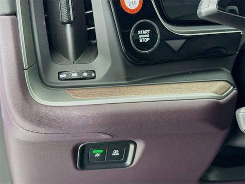 New 2025 Porsche Cayenne Coupe image 14